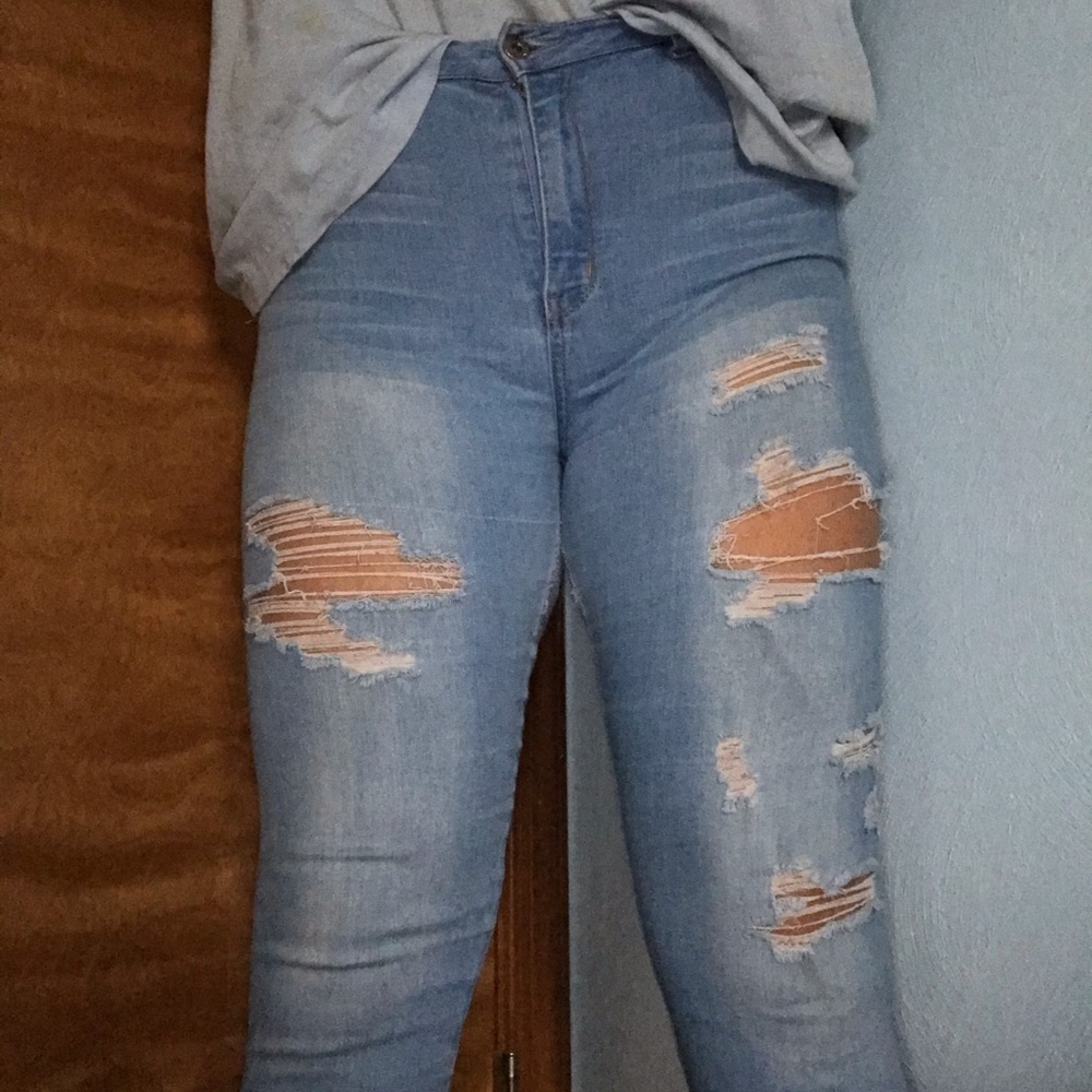 Light wash ripped jeans